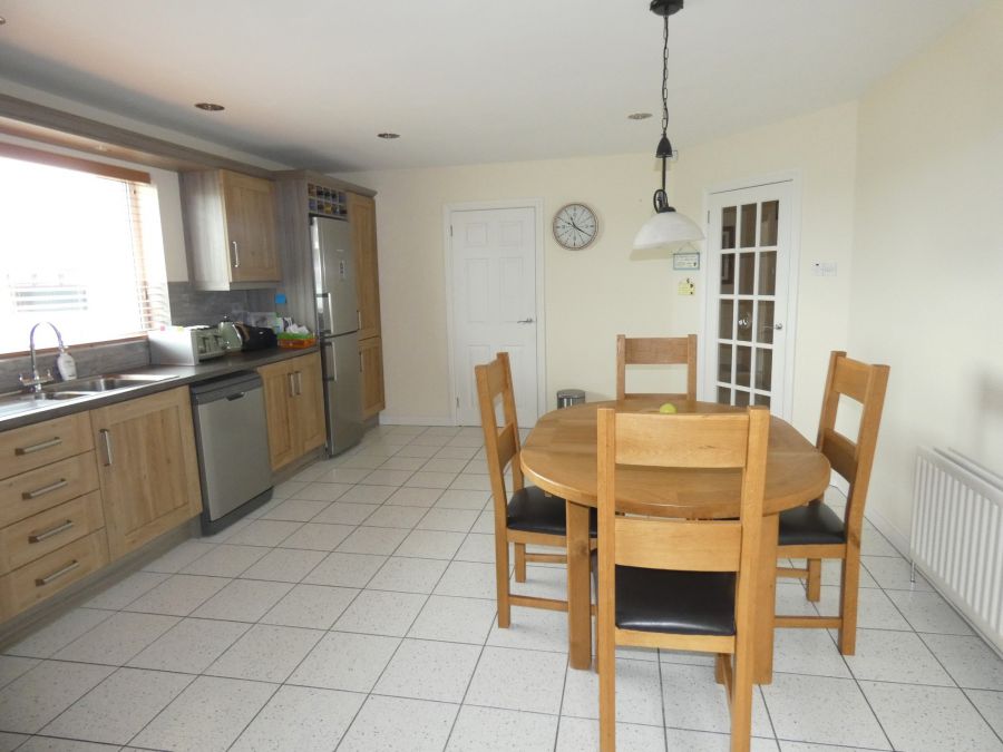 8 Ballynacree Avenue