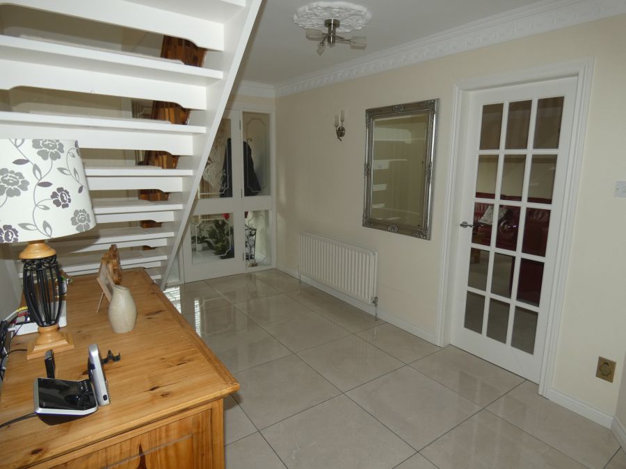 8 Ballynacree Avenue