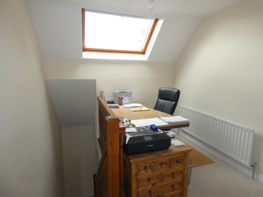 8 Ballynacree Avenue