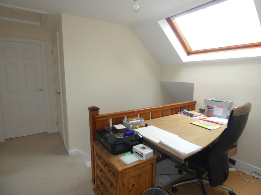 8 Ballynacree Avenue
