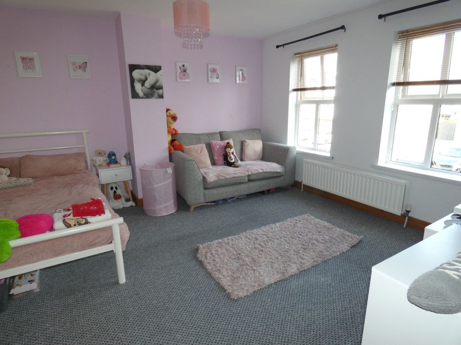 39 Nursery Avenue