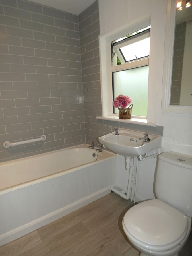 162 Curragh Road 162 Curragh Road