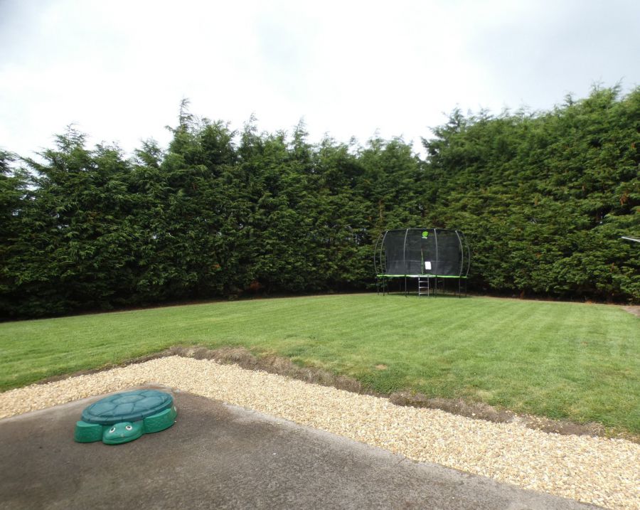 162 Curragh Road