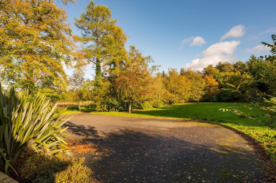 51 Curragh Road 51 Curragh Road