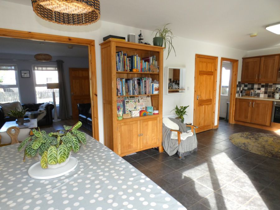 1 Castlewood Crescent