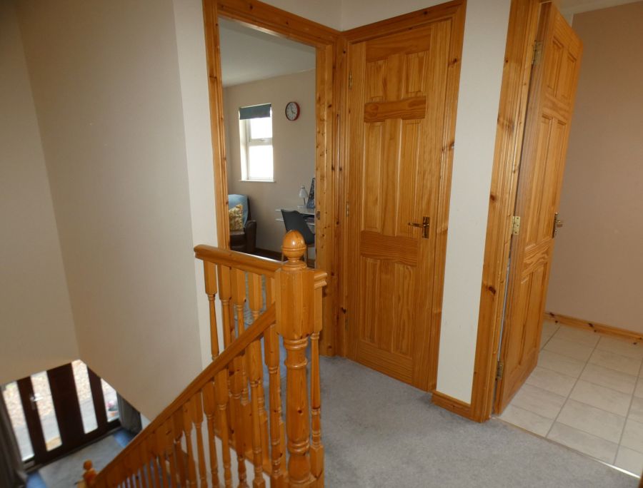 1 Castlewood Crescent