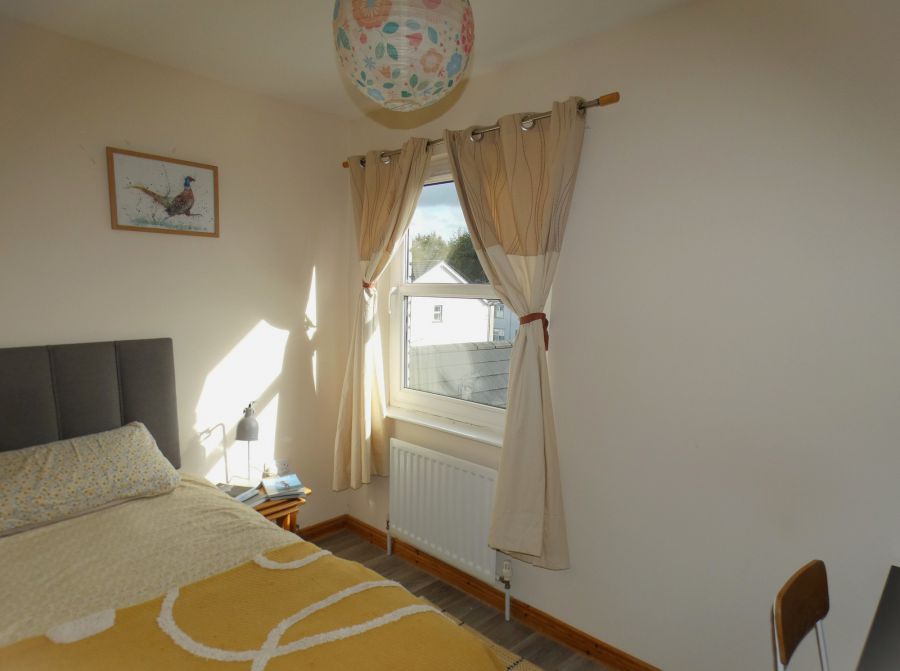 1 Castlewood Crescent
