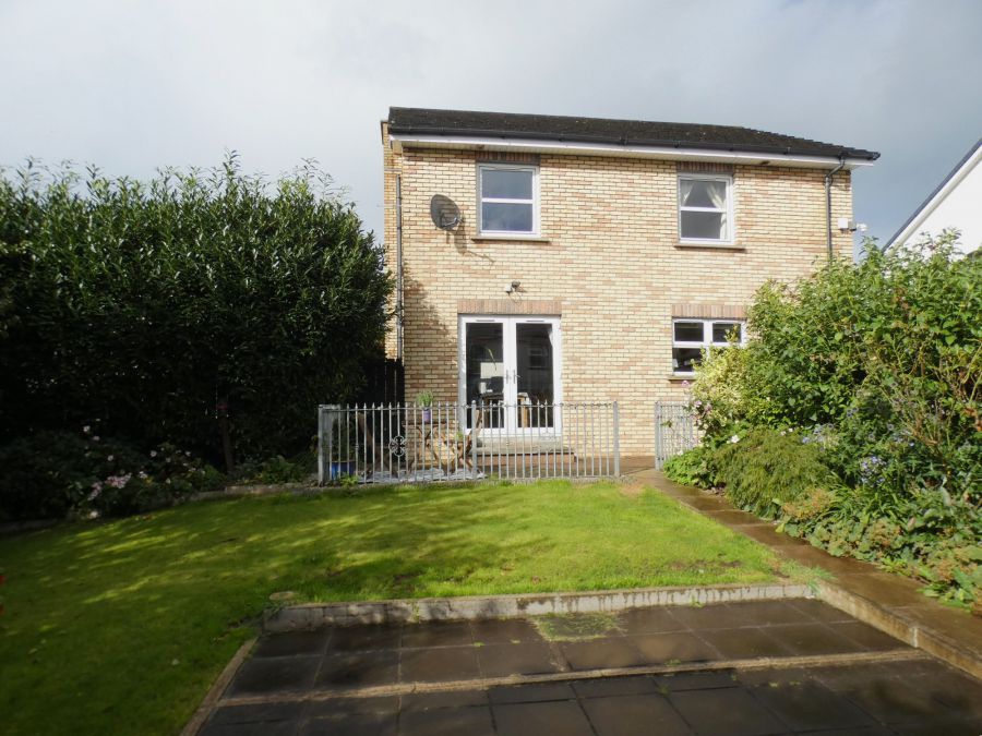 1 Castlewood Crescent