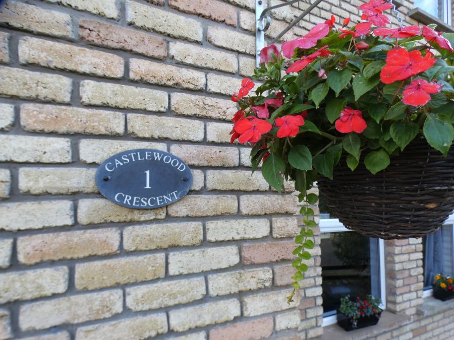 1 Castlewood Crescent