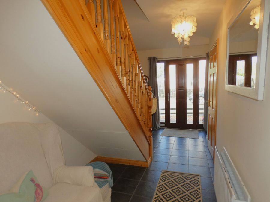 1 Castlewood Crescent 1 Castlewood Crescent