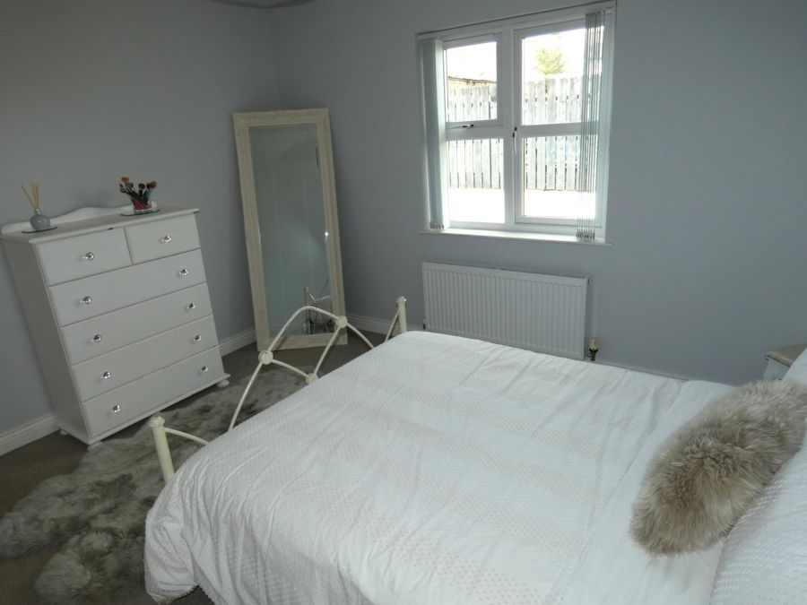 9 Loughview Park