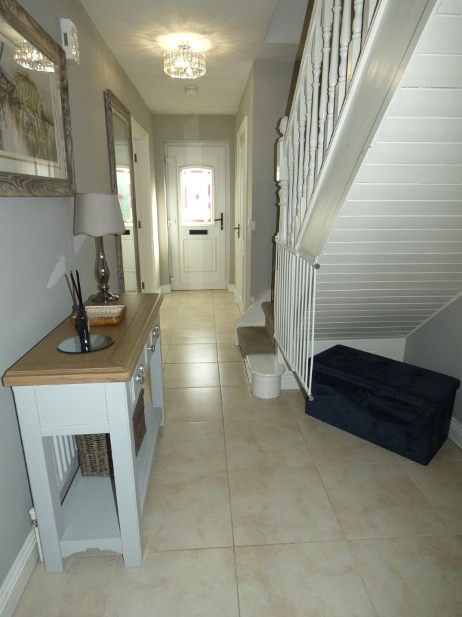 9 Loughview Park