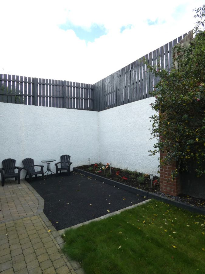 9 Loughview Park