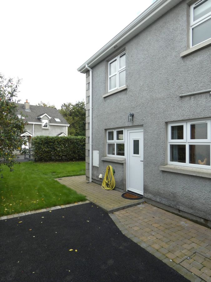 9 Loughview Park