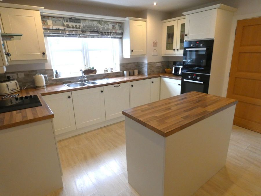 37 Ballycregagh Road