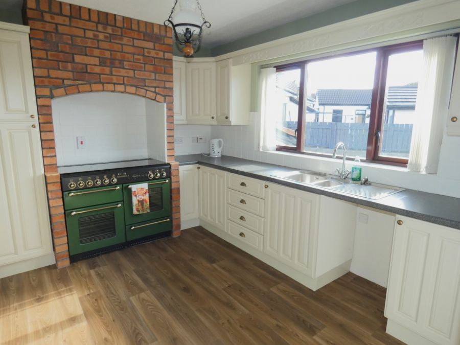 5 Castlehill Way