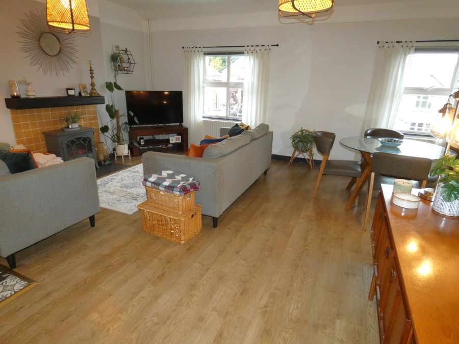 15B Queen Street