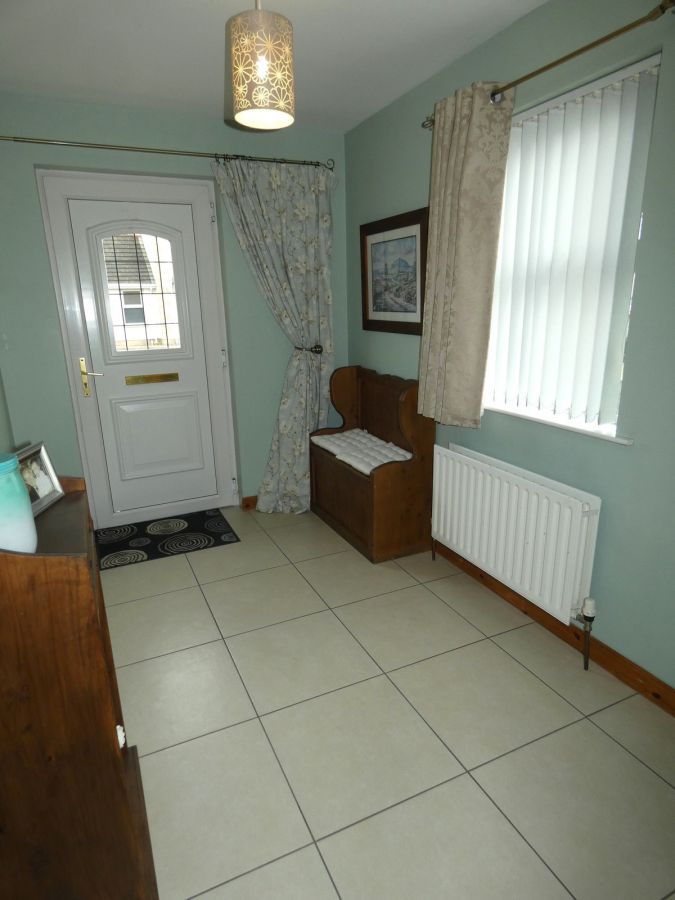 3 Raceview Drive