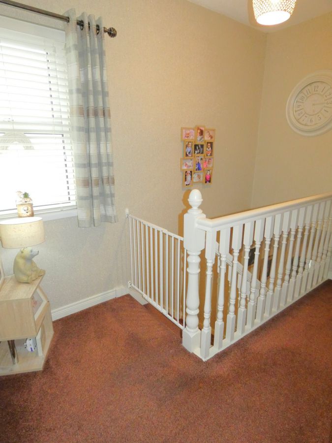 9 Tudor Oaks