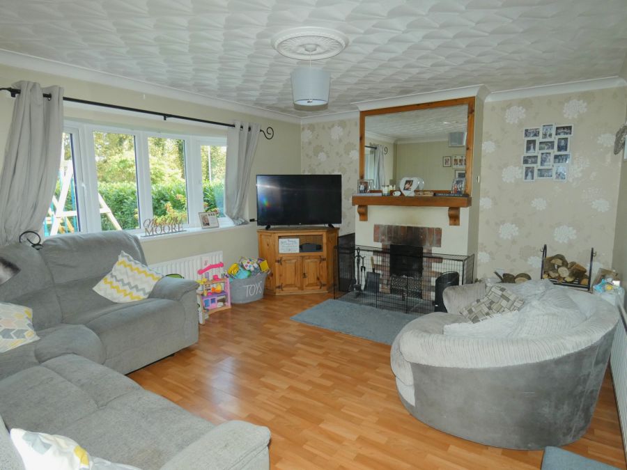 169 Castlecat Road 169 Castlecat Road