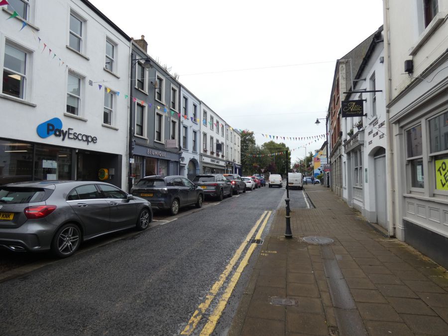 The Glynns Bar together with 4 apartments, 23 Church Street