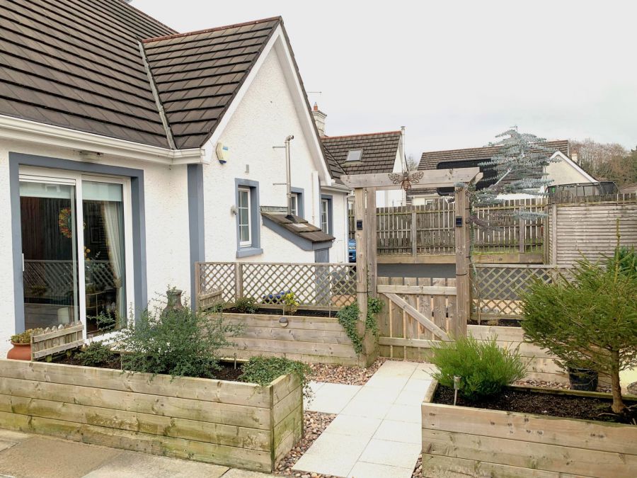 39 Greengage Cottages