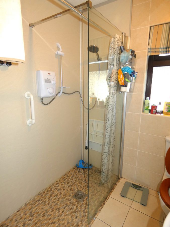 16 Donaghbrook Crescent