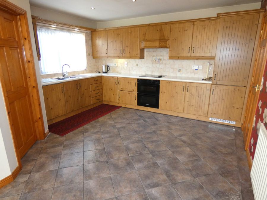 11 Castlehill Crescent