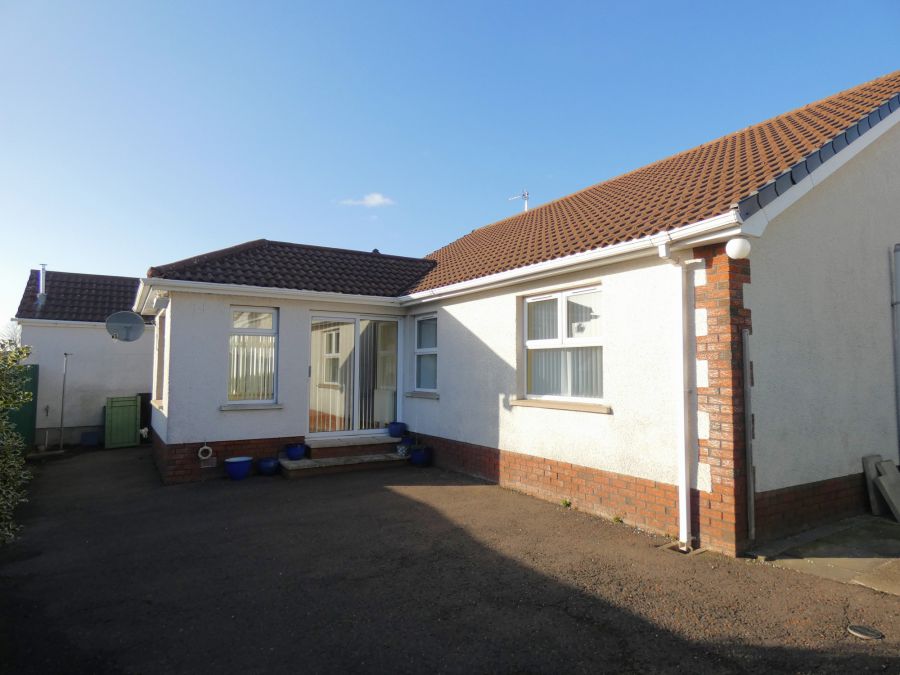 11 Castlehill Crescent