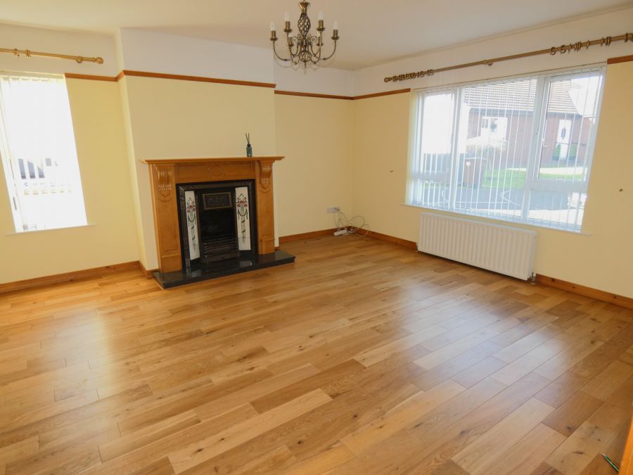 11 Castlehill Crescent