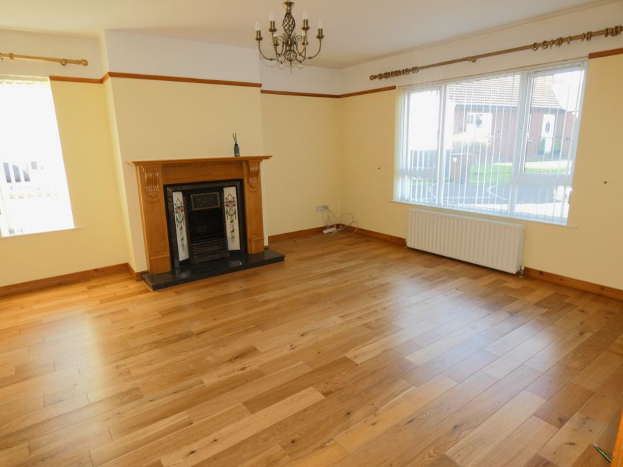 11 Castlehill Crescent