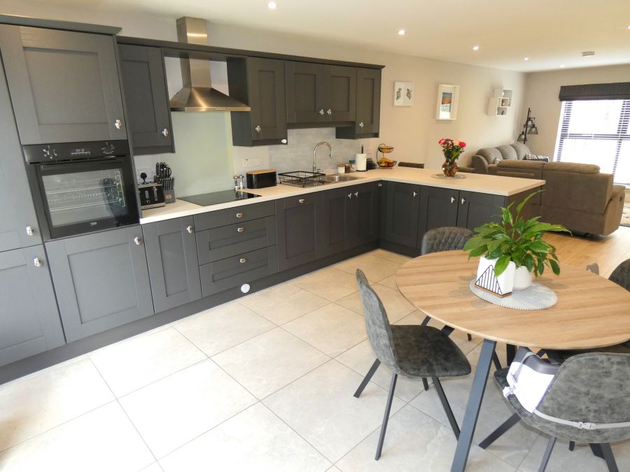 14 Millbrook Gardens