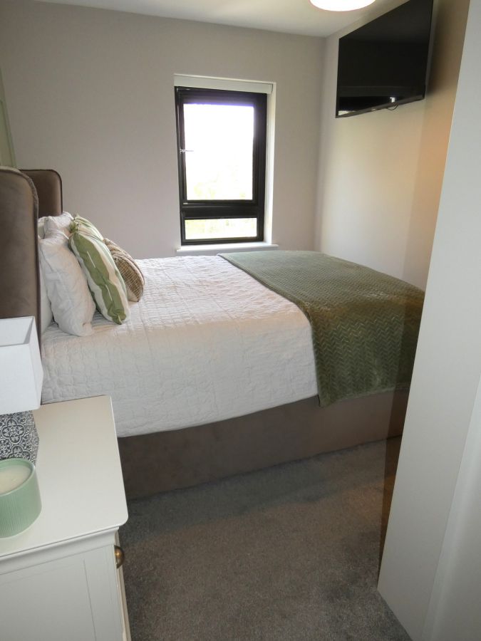 14 Millbrook Gardens