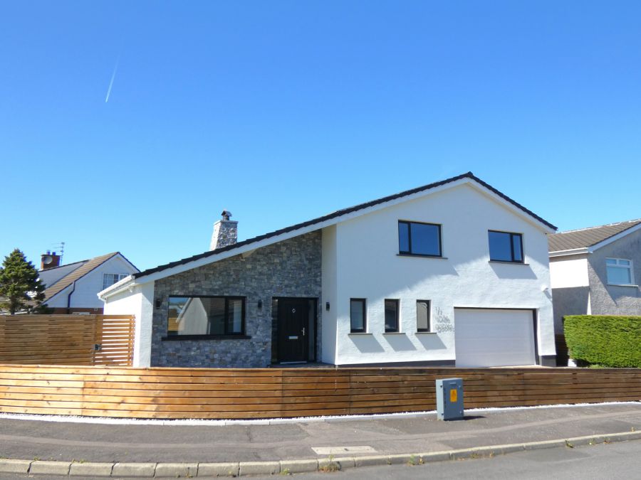 White Gables, 11 Sandelwood Avenue