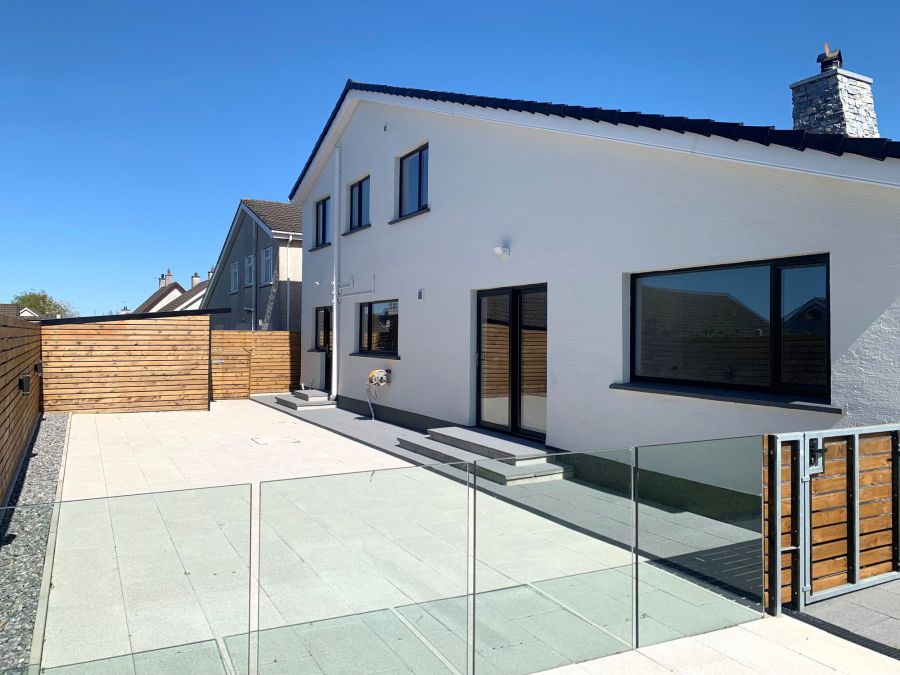 White Gables, 11 Sandelwood Avenue