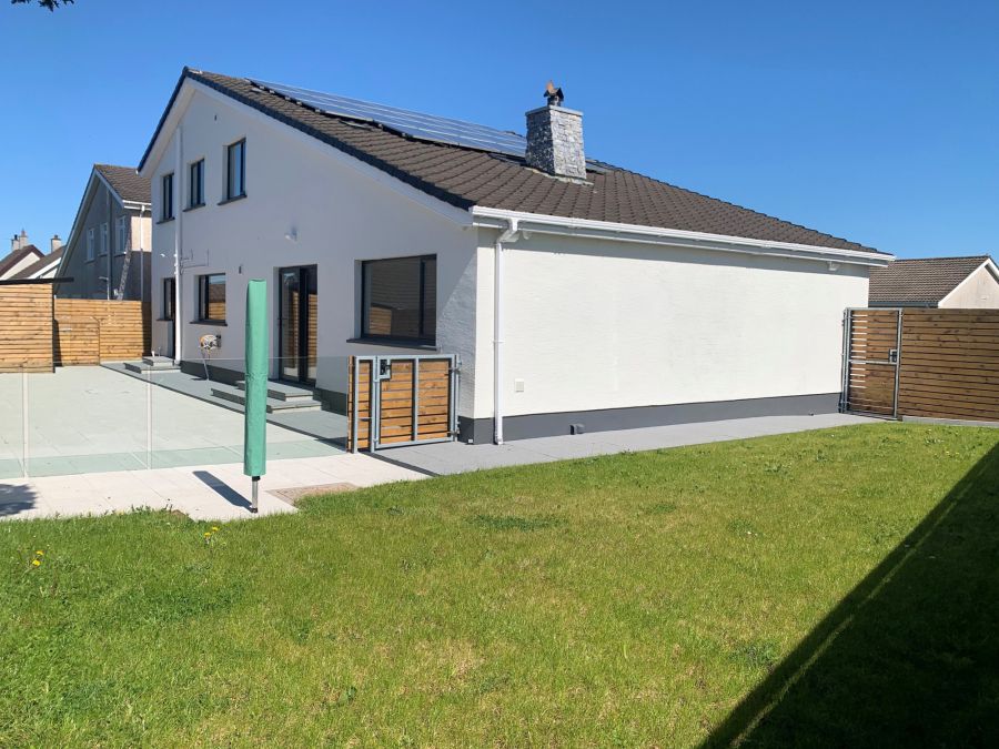 White Gables, 11 Sandelwood Avenue
