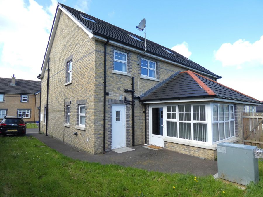 25 Station Cottages