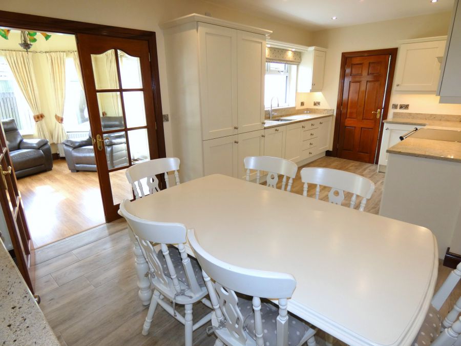 6 Beechcroft