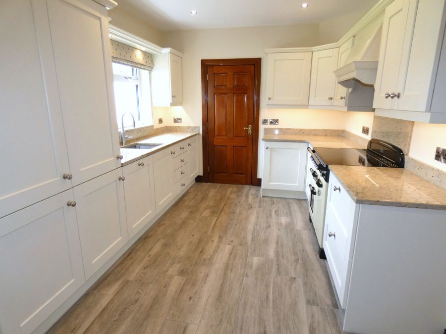 6 Beechcroft