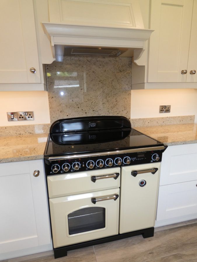 6 Beechcroft
