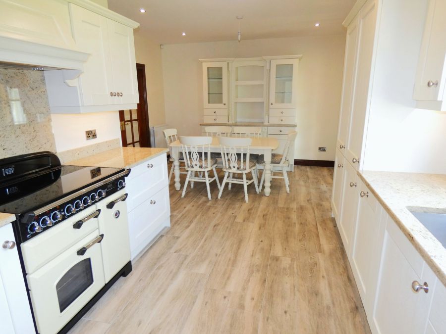 6 Beechcroft