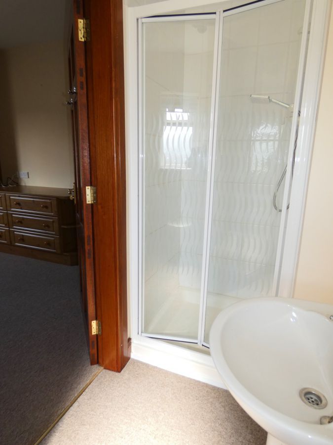 6 Beechcroft