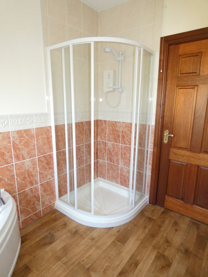 6 Beechcroft
