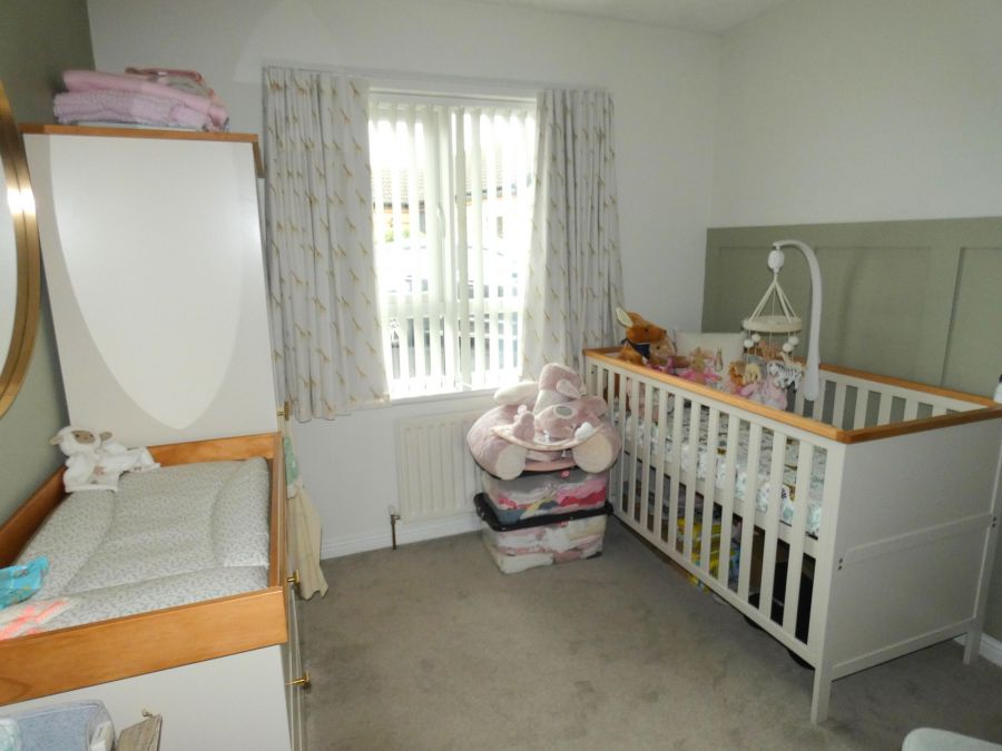 10  Castlehill Crescent