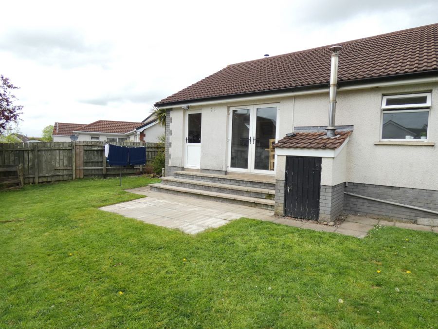10  Castlehill Crescent