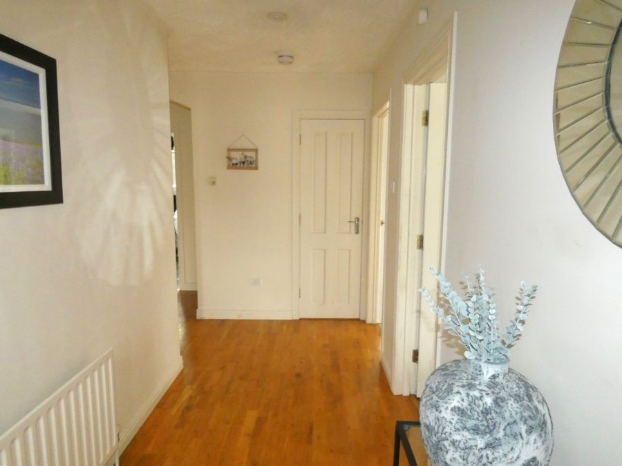 10  Castlehill Crescent