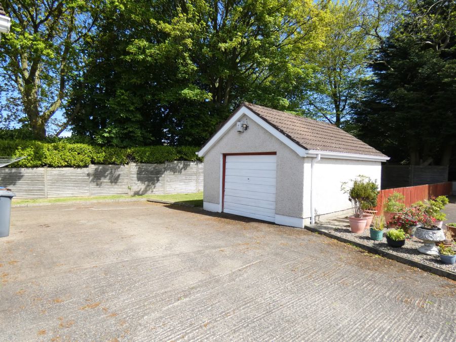 36 Queens Avenue