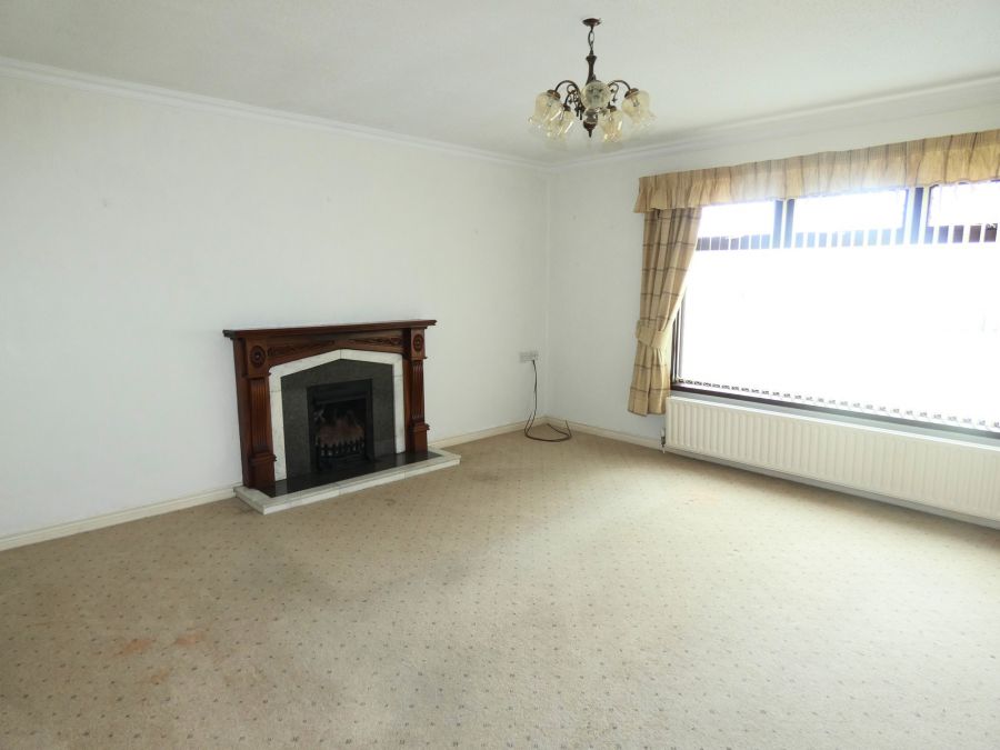 6 Ashlea Avenue