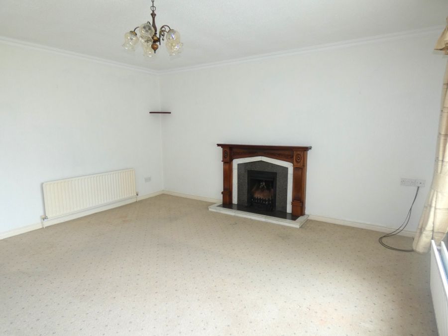6 Ashlea Avenue