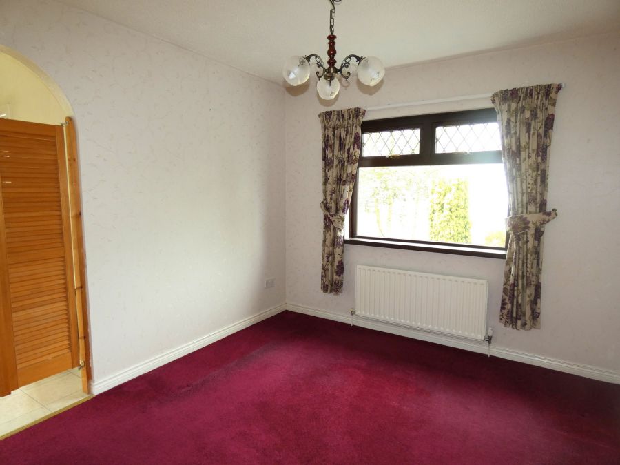 6 Ashlea Avenue